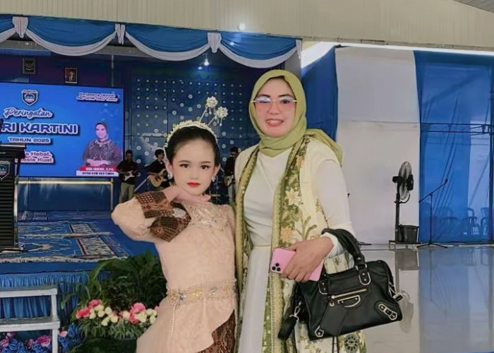 Naomi Adeline Niesha Putri Cantik Kabiro Pal TV Raih Juara Pertama Fashion Show GOW