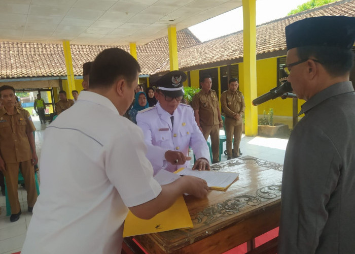 Camat Belitang II Edi Suyitno Lantik Pejabat Kepala Desa Totorejo 