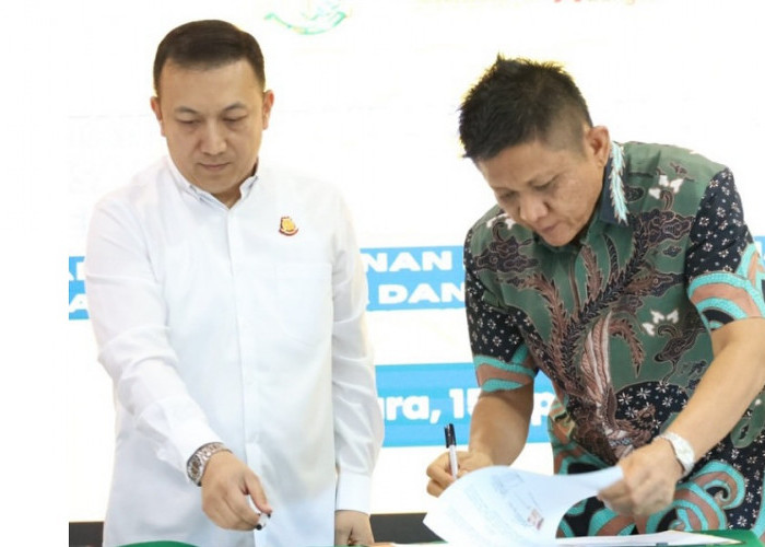 ​Bupati Lanosin dan Kejari OKU Timur Teken MoU, Pastikan Program Pemkab Tak Tabrak Aturan