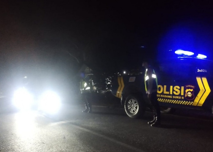 Antisipasi Kejahatan Malam, Polsek Madang Suku II Patroli Lintas Komering