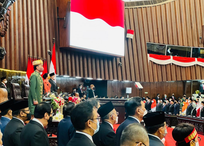 Pidato di Sidang Tahunan MPR RI, Presiden Jokowi Kenakan Busana Asal Bangka Belitung