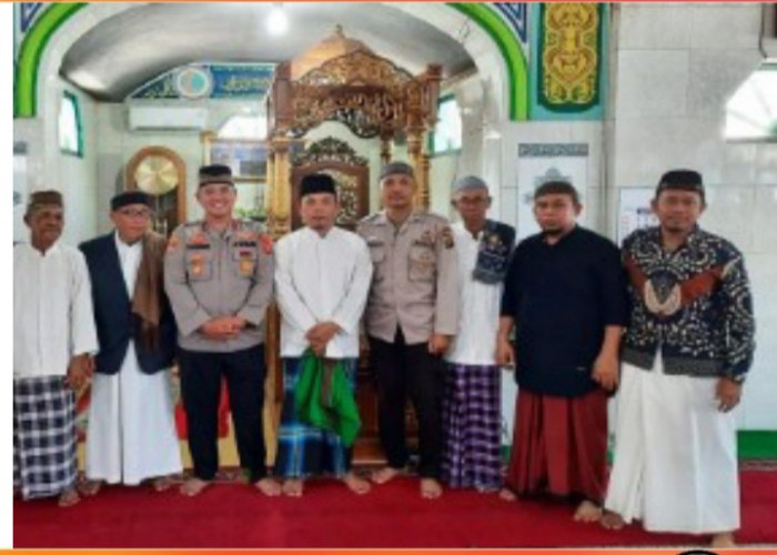 Kapolsek Martapura Laksanakan Kegiatan Jum'at Curhat 