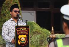 Sampaikan Hikmah Penciptaan Alam, Ustaz Lumatul Arif Isi Tausiyah Binrohtal di Polres OKU Timur