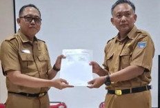 Sertijab Kepala Dinas Perpustakaan OKU Timur, Asnari Resmi Gantikan Sopiyanhadi
