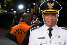 KPK Tahan Bupati Tulungagung Gatut Sunu: Diduga Peras Pejabat Rp5 Miliar, Sepatu Louis Vuitton Barang Bukti