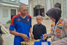 Sie Propam Polres OKU Timur Salurkan Sembako ke Yatim Piatu Pondok Darul Hijrah