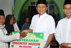 Safari Ramadan Enos - Yudha Salurkan Bantuan Insentif Bantuan Sosial