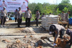 Rayakan HUT ke-80 Bhayangkara, Polres OKU Timur Bedah 14 Rumah Tak Layak Huni