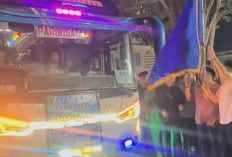 Bupati Enos Lepas 437 Jemaah Calon Haji OKU Timur Kloter 1 Embarkasi Palembang