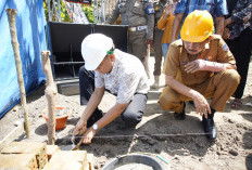 Pemda OKU Timur Bersama Pemprov Sumsel Kompak Perbaiki Rumah Tidak Layak Huni di Desa Peracak