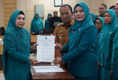 Bupati Lanosin Lantik 15 Ketua PKK Kecamatan OKU Timur: Jangan Sekadar Seremonial!
