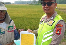 Sambangi Desa Metro dan Sumber Harjo, Polsek Buay Madang Timur Sebar Belasan Maklumat Karhutla