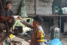 Aksi Sosial Berbagi, Polsek Madang Suku I Salurkan Paket Makanan untuk Warga OKU Timur