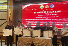 Kalapas Martapura Abas Tandatangani PKS Implementasi Persidangan Elektronik di Sumsel