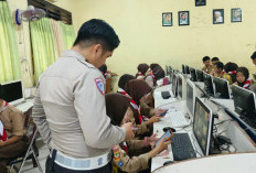 Edukasi Teknologi Digital, Polres OKU Timur Gelar Sosialisasi Paham AI di SMKN 1 Martapura
