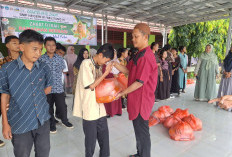 Disdikbud OKUT Sukses Memprakarsai Gerakan Kemanusiaan, Himpun 1,3 Miliar untuk Santunan Warga Membutuhkan