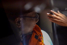 KPK Resmi Tahan Yaqut Cholil Qoumas, Mantan Menteri Agama Periode 2020-2024