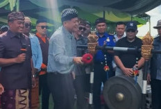 Bupati Lanosin Hadiri Pawai Ogoh-ogoh Hari Raya Nyepi Belitang II