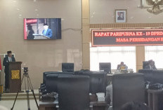 Buka Paripurna Ke-19 DPRD OKU Timur, Bupati Lanosin Paparkan KUA-PPAS 2027 dan Perubahan 2026