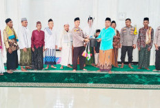 Polsek Semendawai Suku III Gelar Jumat Keliling di Desa Cahya Negeri, Imbau Karhutla dan Kamtibmas