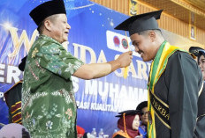 Bupati Lanosin di Wisuda Ke-1 UM OKU Timur: Lulusan Harus Jadi Motor Kemajuan Daerah