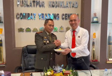 Sinergitas TNI-Polri, Satreskrim Polres OKU Timur Sambangi Puslatpur Peringati HUT TNI Ke-81